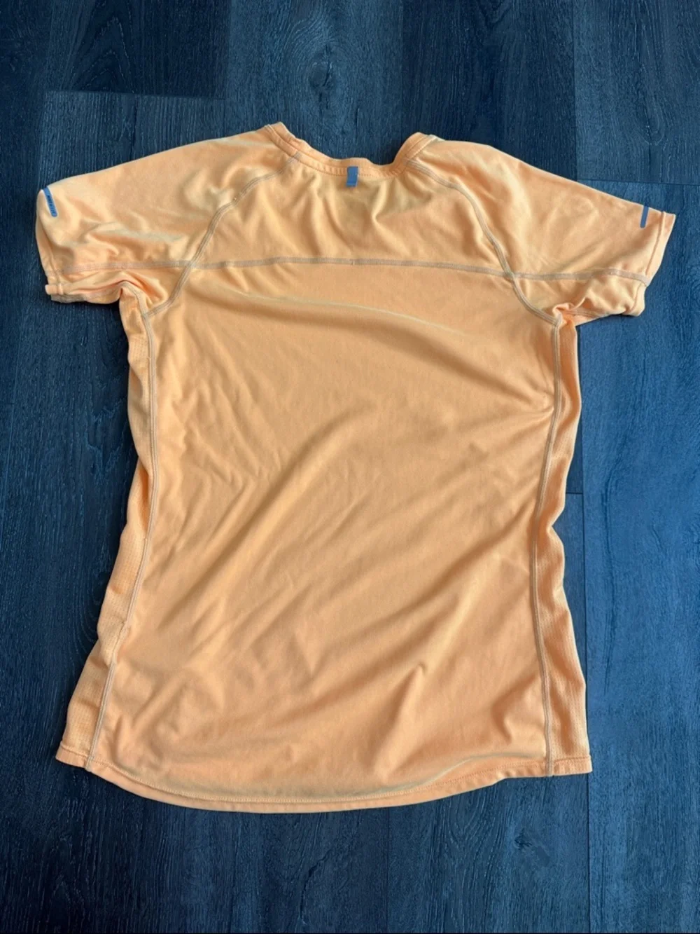 Nike Women's Orange Short Sleeve Dri-FIT Neon Orange Top Size Medium